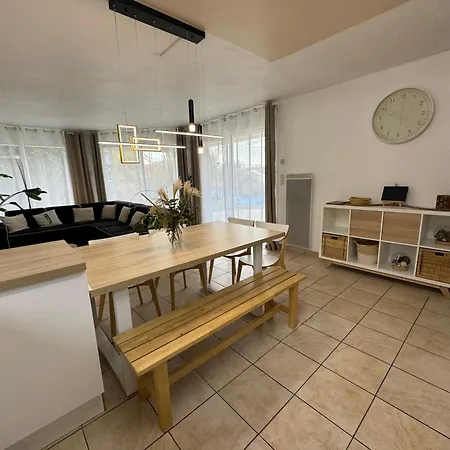 Villa De Vacances, 3ch, Piscine Privee Et Chauffee *